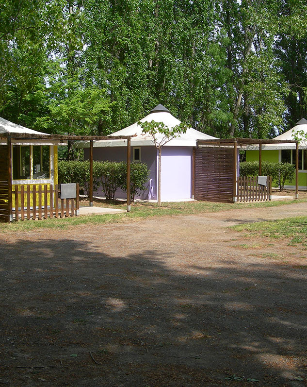 Canvas bungalows to rent at La Gabinelle campsite in Sauvian