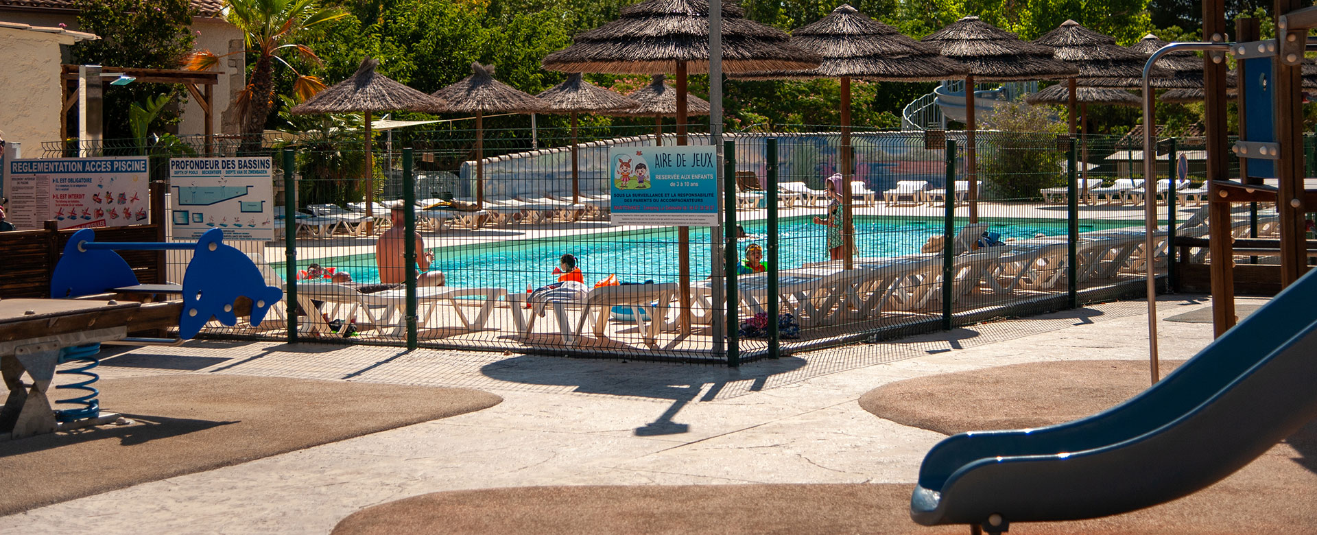 The swimming pool at La Gabinelle campsite near Sérignan